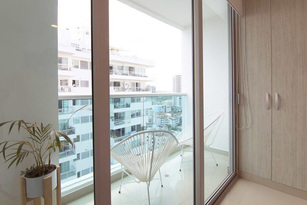 Photo of Patio Balcony in Manga