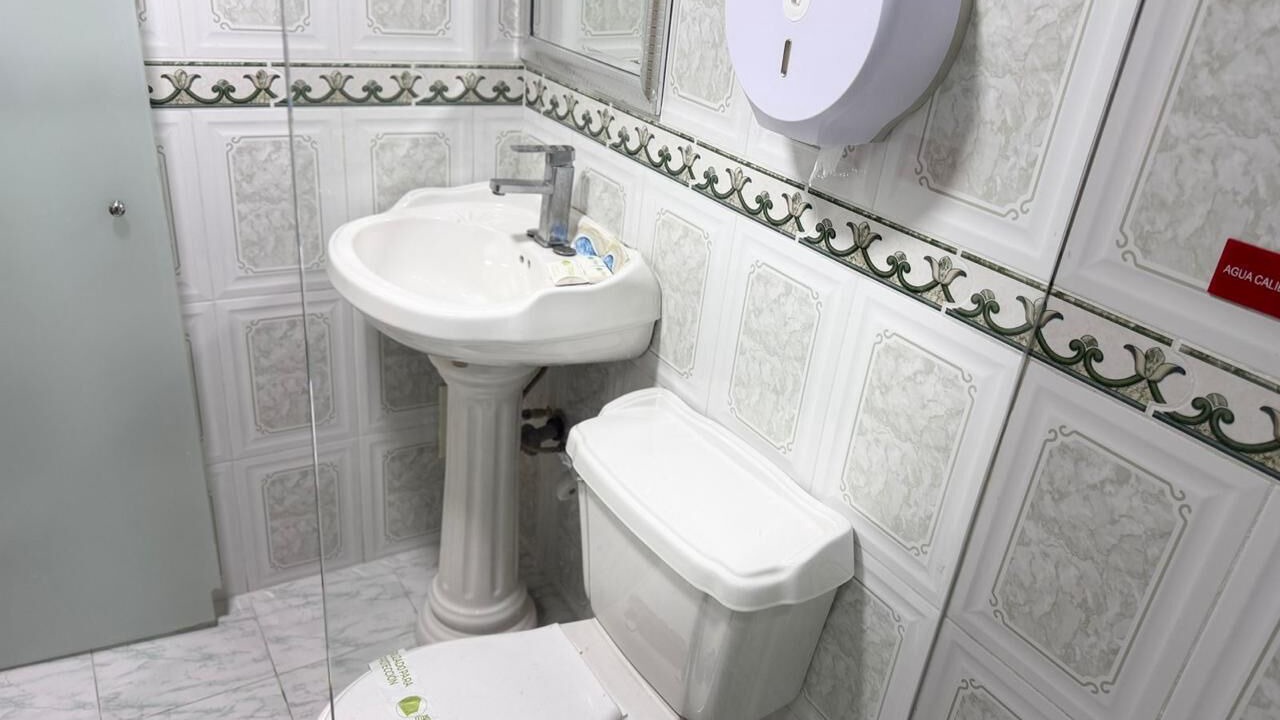 Photo of Bathroom in Barrios Unidos