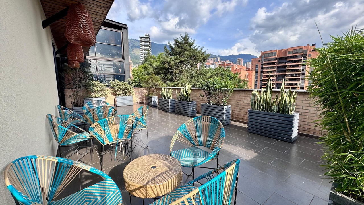 Photo of Patio Balcony in Las Lomas I