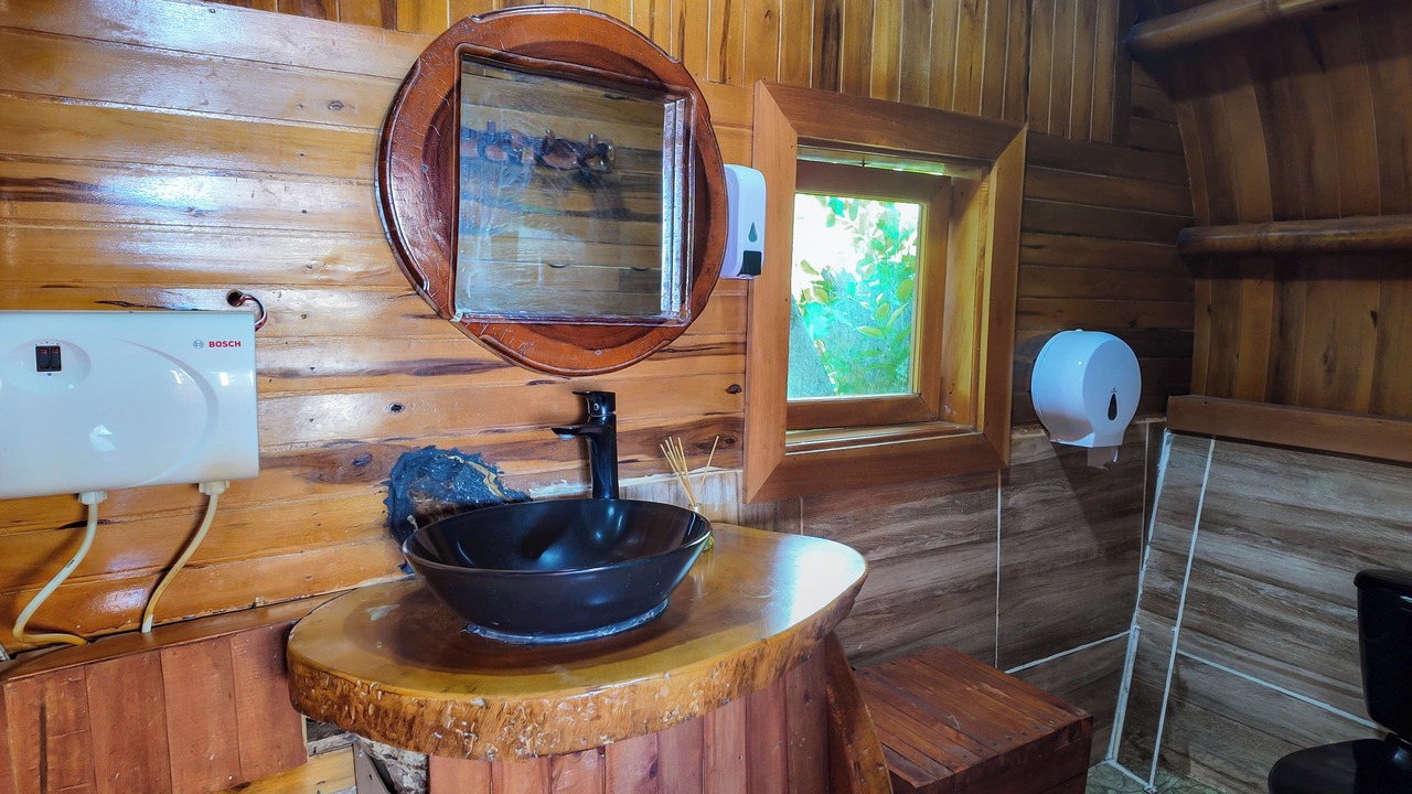 Photo of Bathroom in Papare