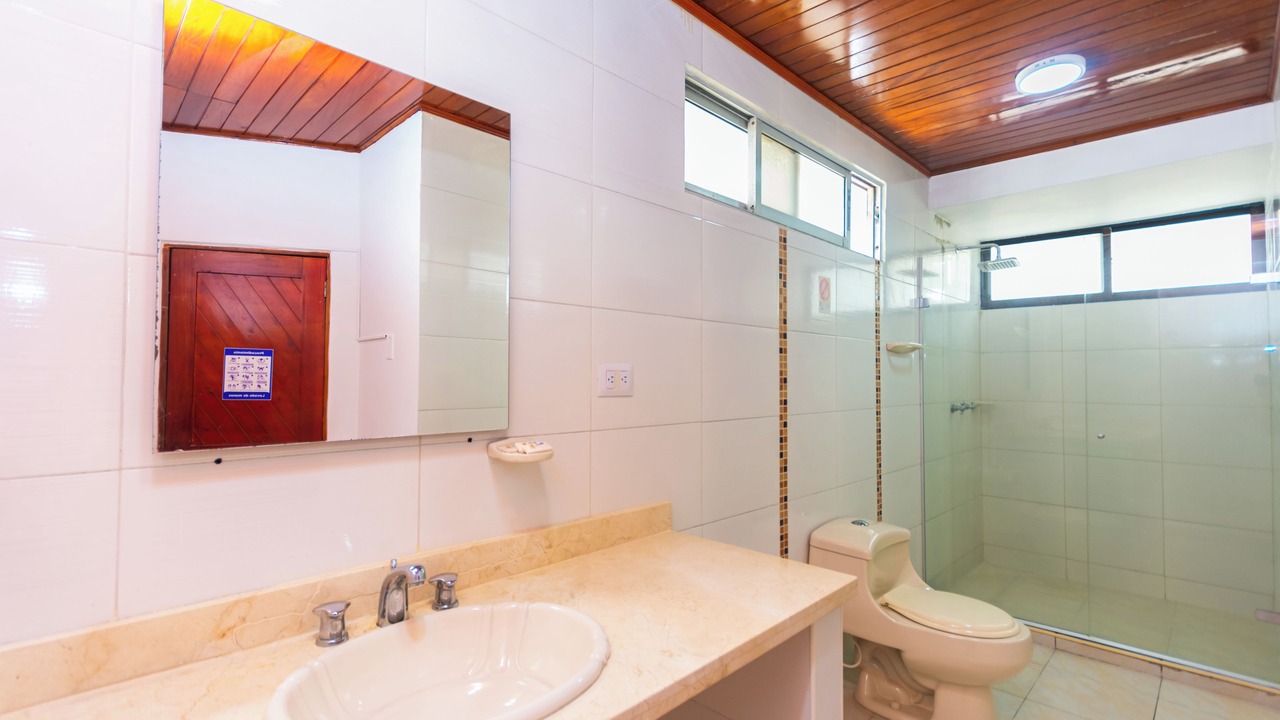 Photo of Bathroom in Riomar