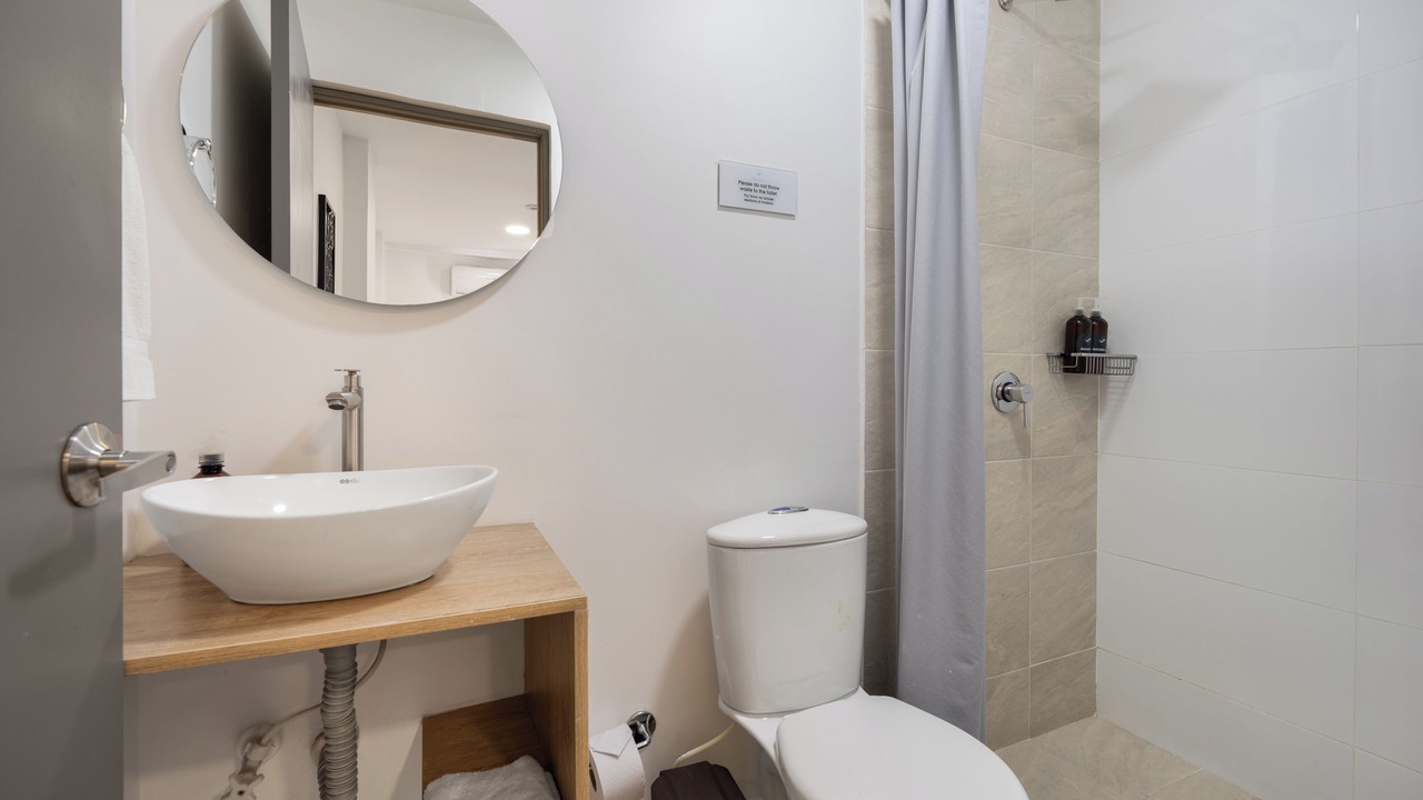 Photo of Bathroom in La Florida