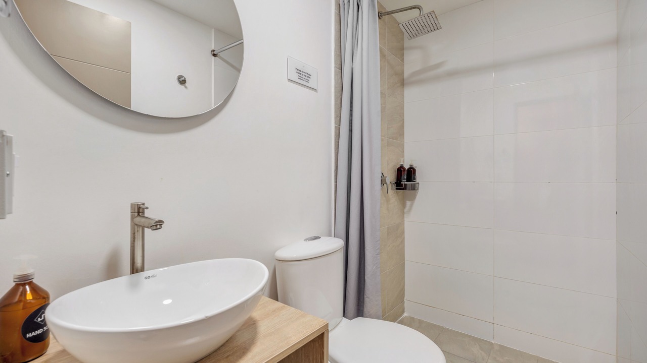 Photo of Bathroom in La Florida
