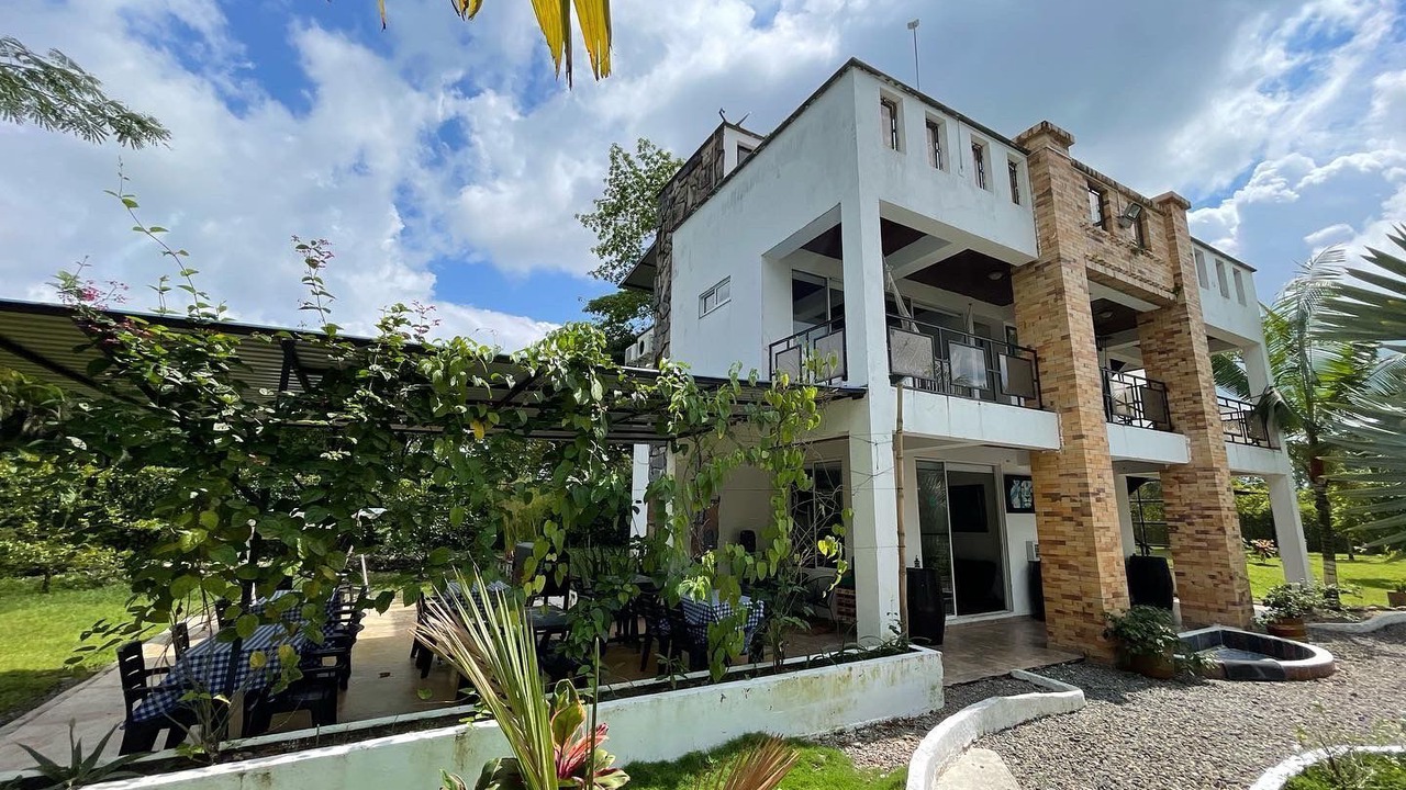 Photo of Outdoor in Restrepo