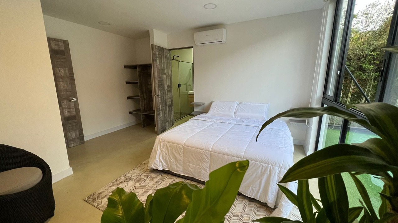 Photo of Bedroom in La Florida