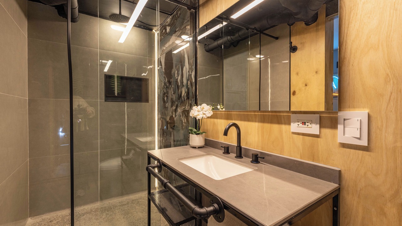 Photo of Bathroom in La Florida