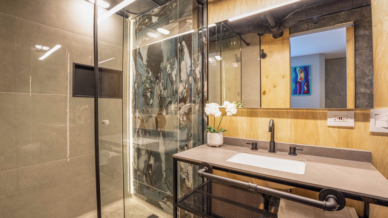 Photo of Bathroom in La Florida