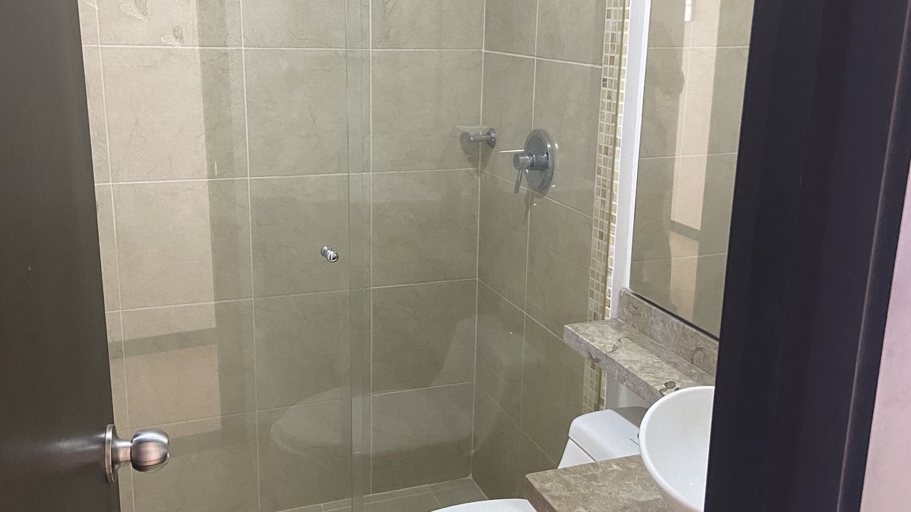 Photo of Bathroom in Cali