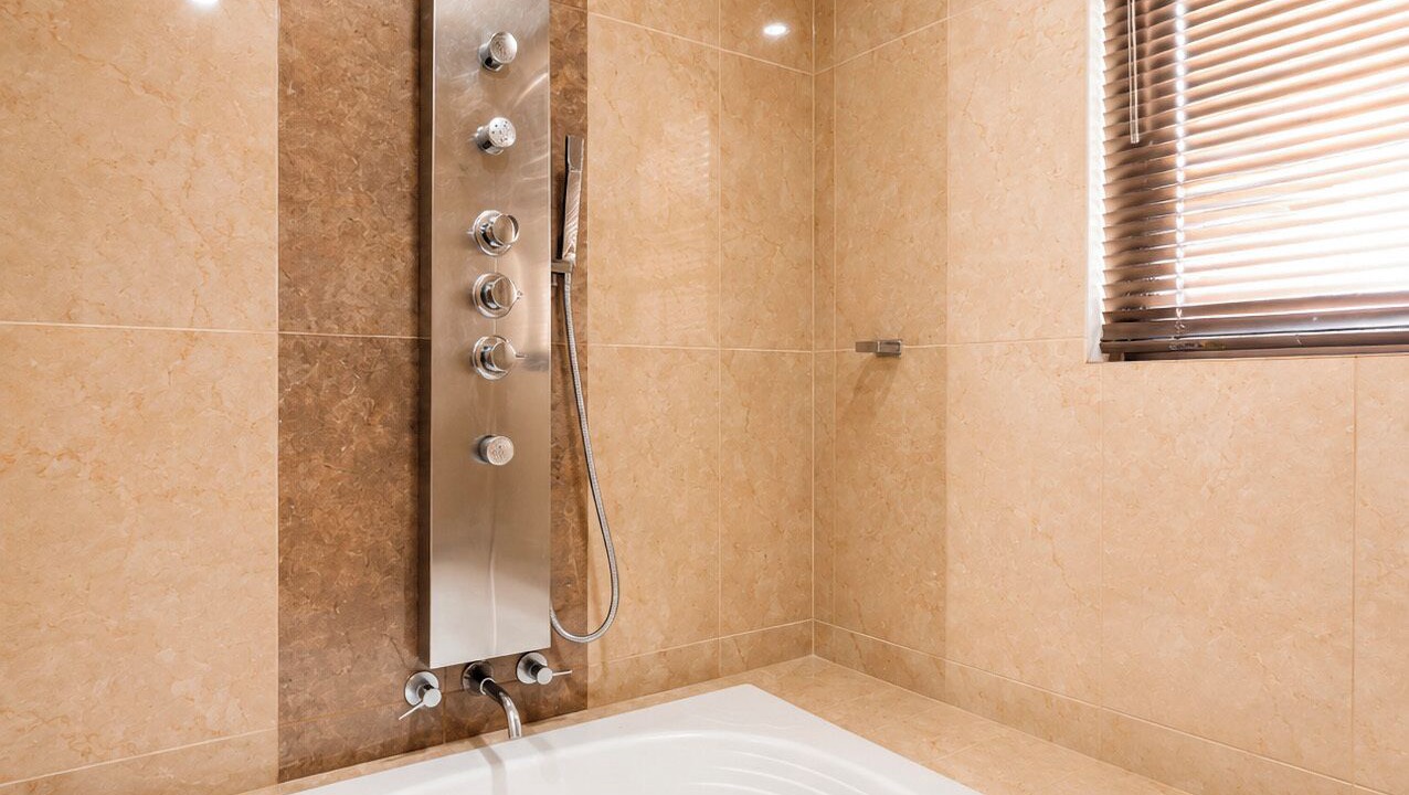 Photo of Bathroom in Cali