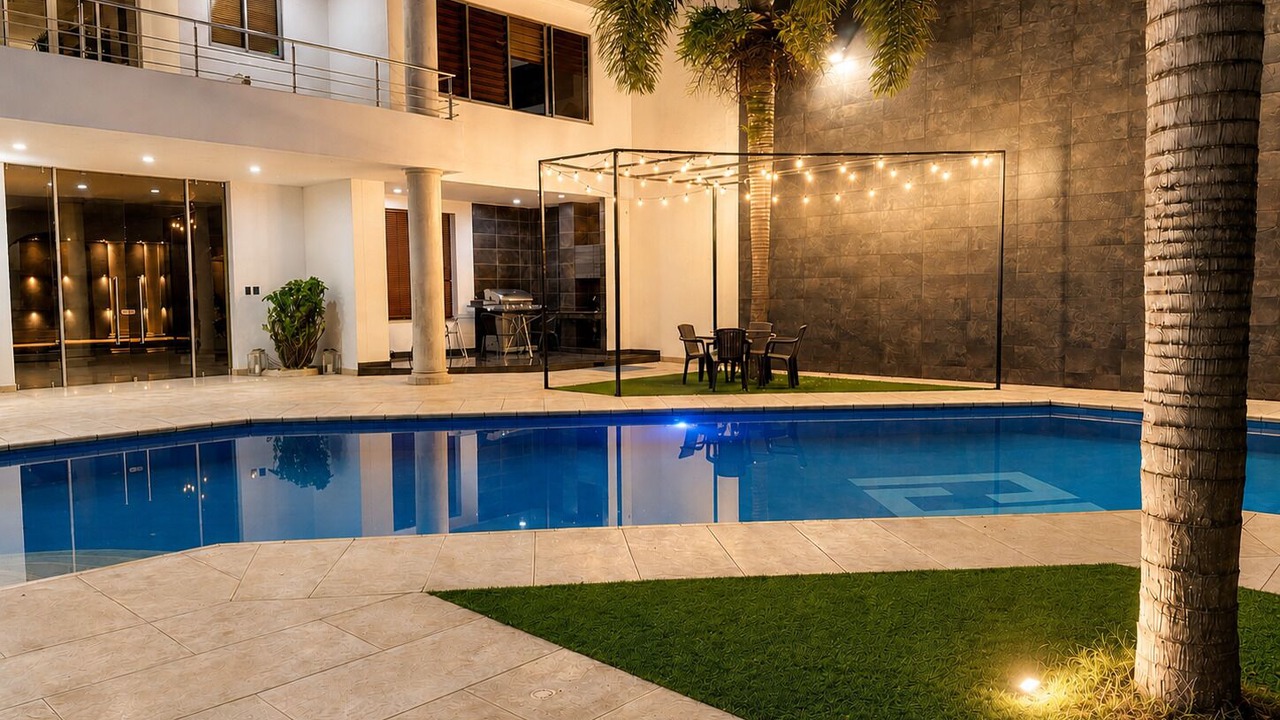 Photo of Outdoor in Cali