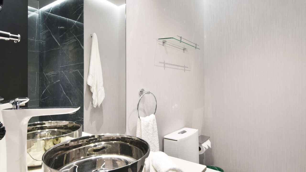 Photo of Bathroom in La Florida
