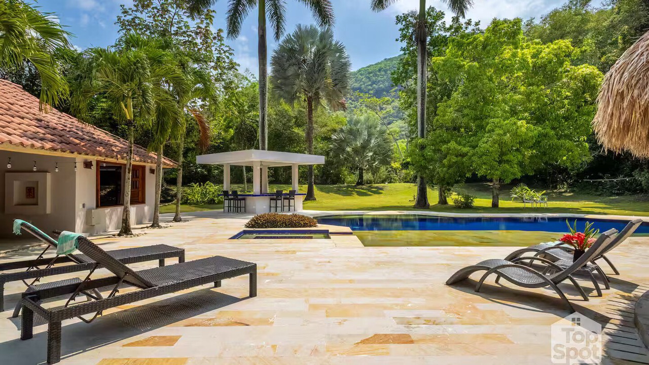 Photo of Outdoor in Apulo