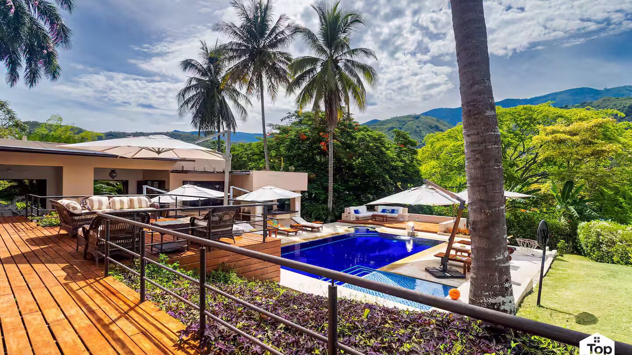 Photo of Outdoor in Apulo