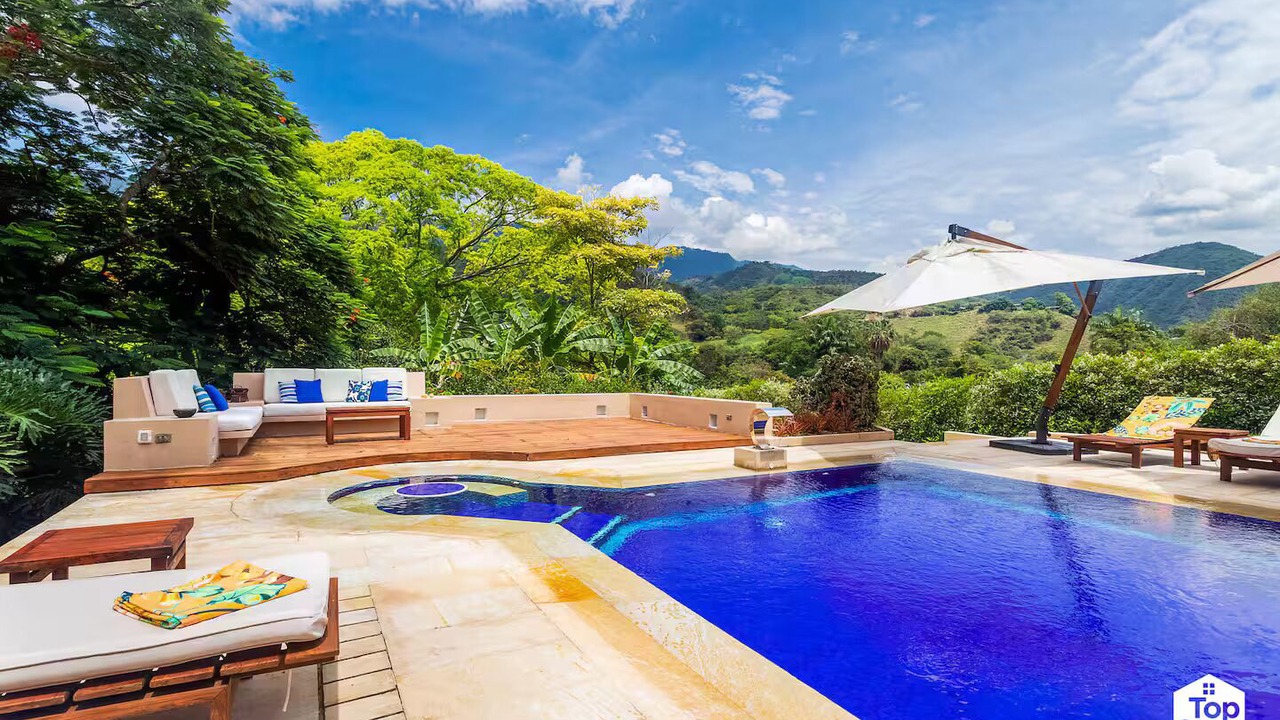 Photo of Outdoor in Apulo