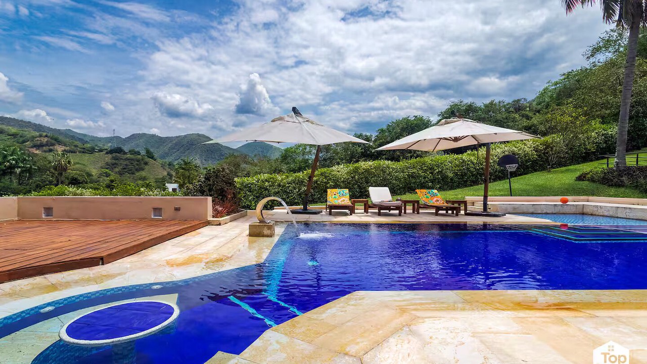 Photo of Outdoor in Apulo