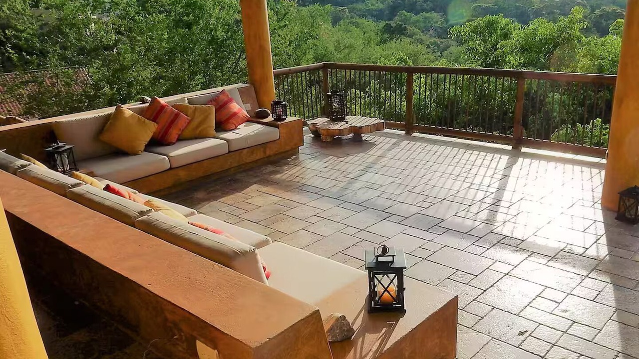 Photo of Patio Balcony in Apulo