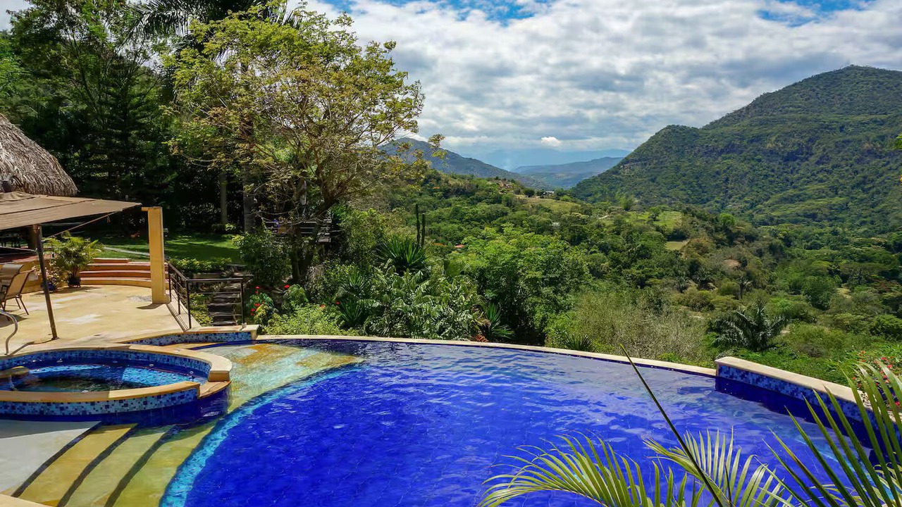 Photo of Outdoor in Apulo