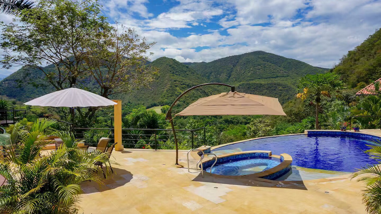 Photo of Outdoor in Apulo