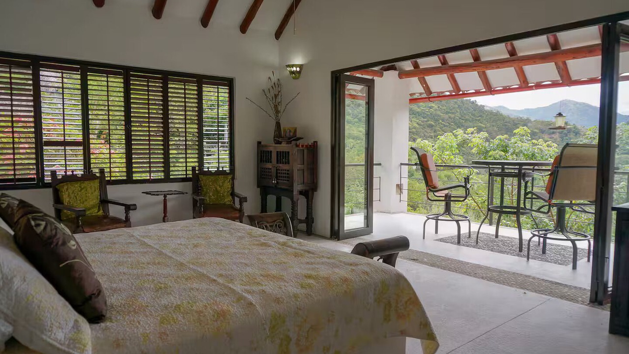 Photo of Bedroom in Apulo
