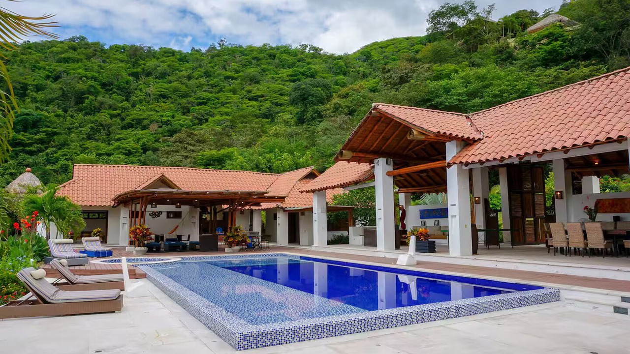 Photo of Outdoor in Apulo