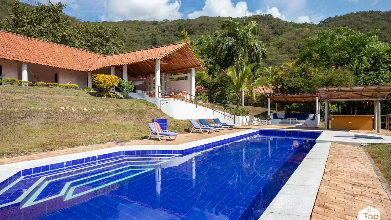 Photo of Outdoor in Apulo