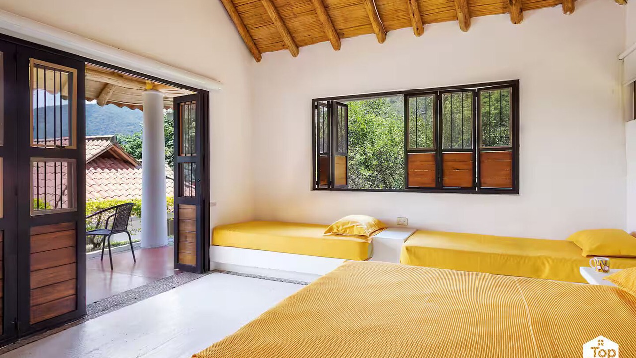 Photo of Bedroom in Apulo