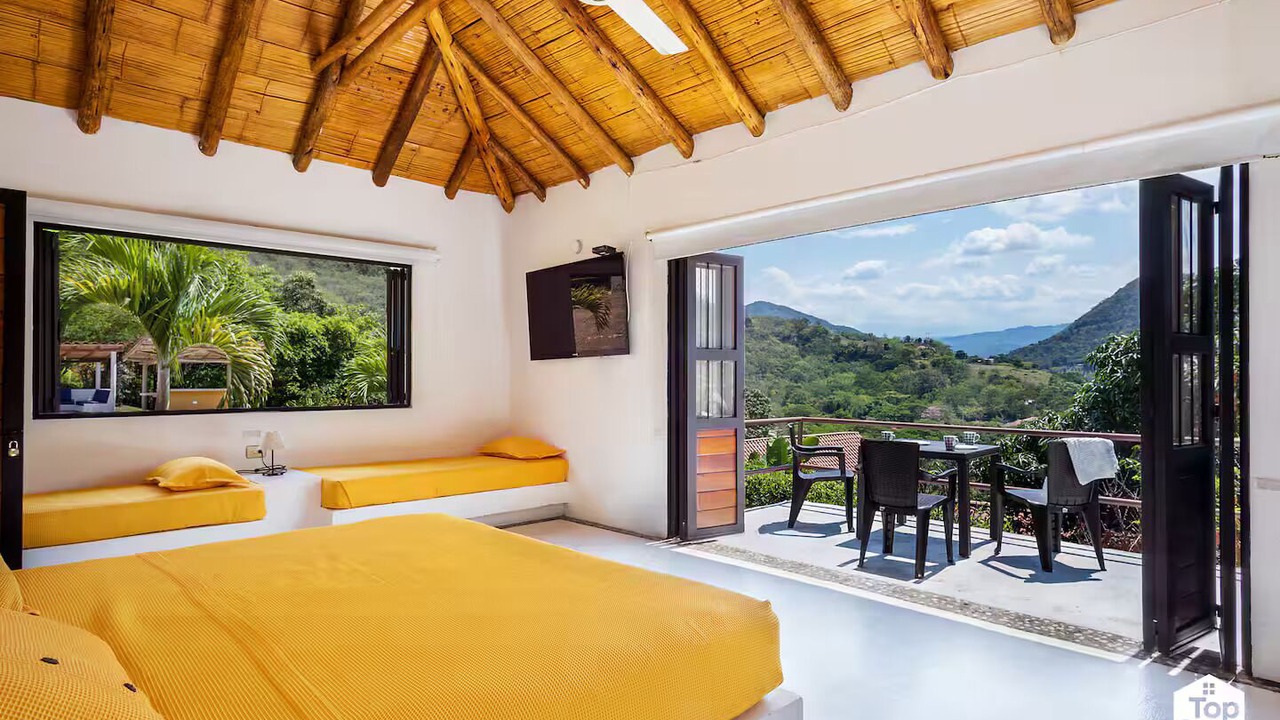 Photo of Bedroom in Apulo