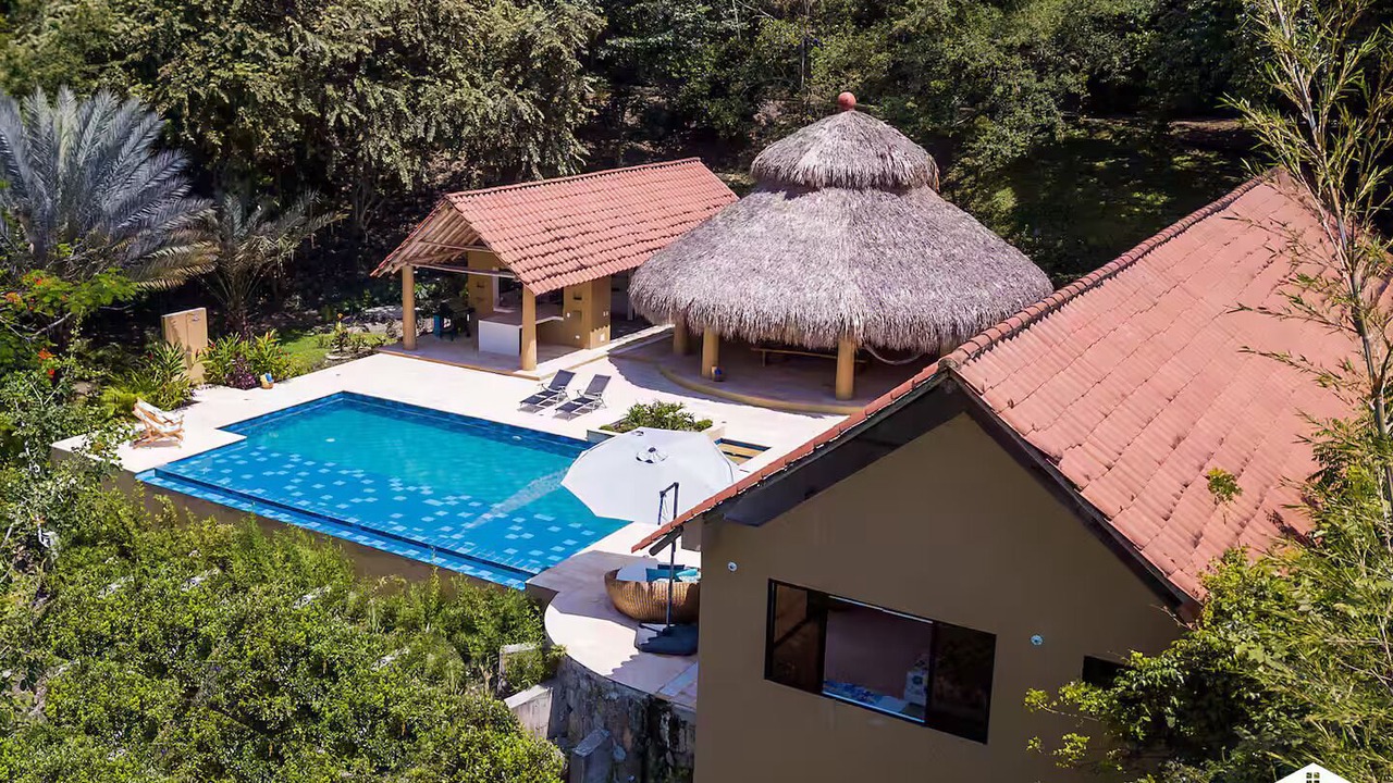Photo of Outdoor in Apulo