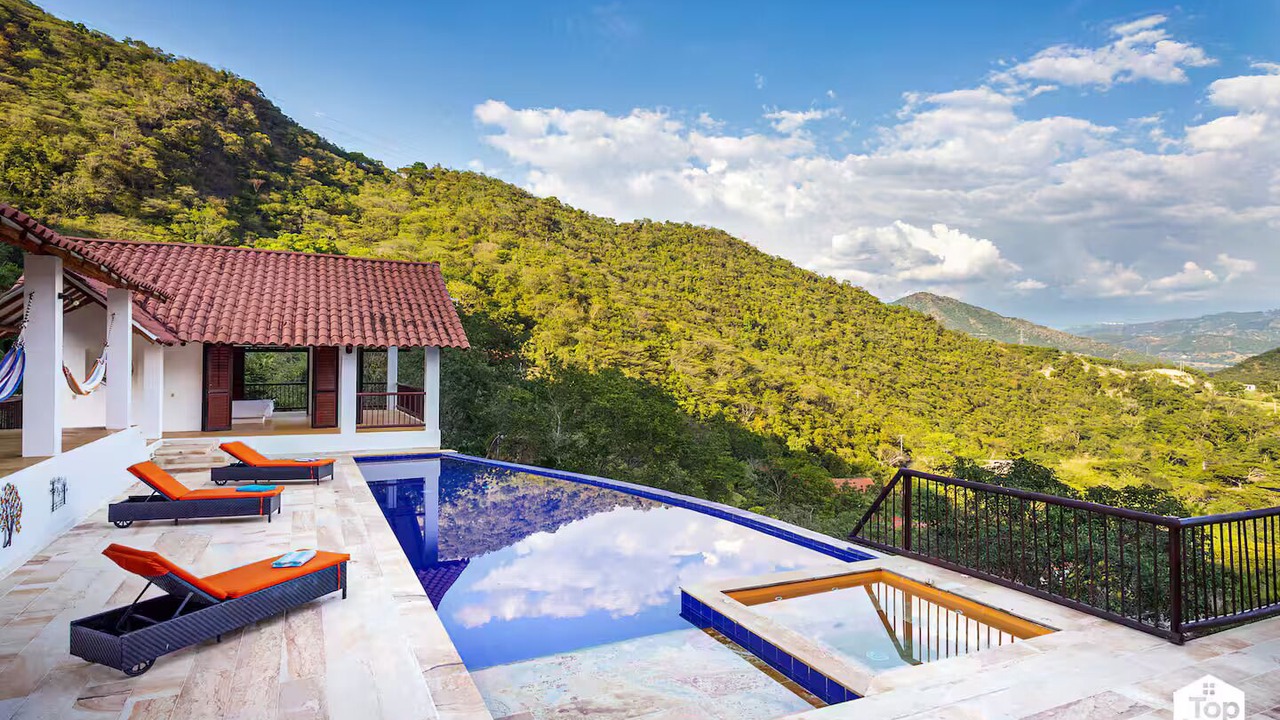 Photo of Outdoor in Apulo