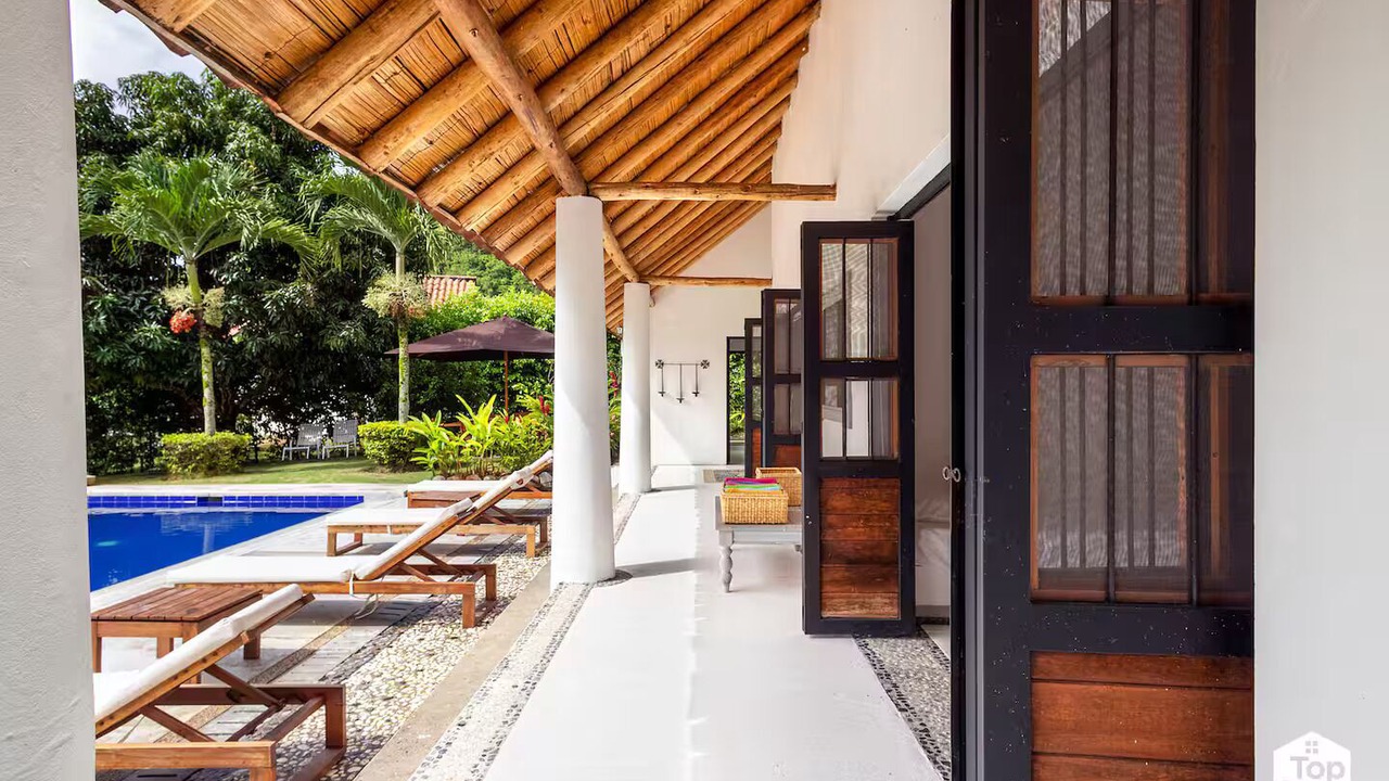 Photo of Patio Balcony in Apulo