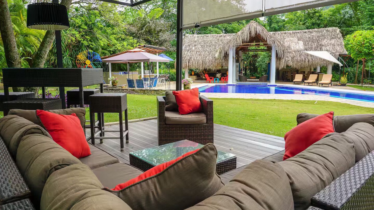 Photo of Patio Balcony in Apulo