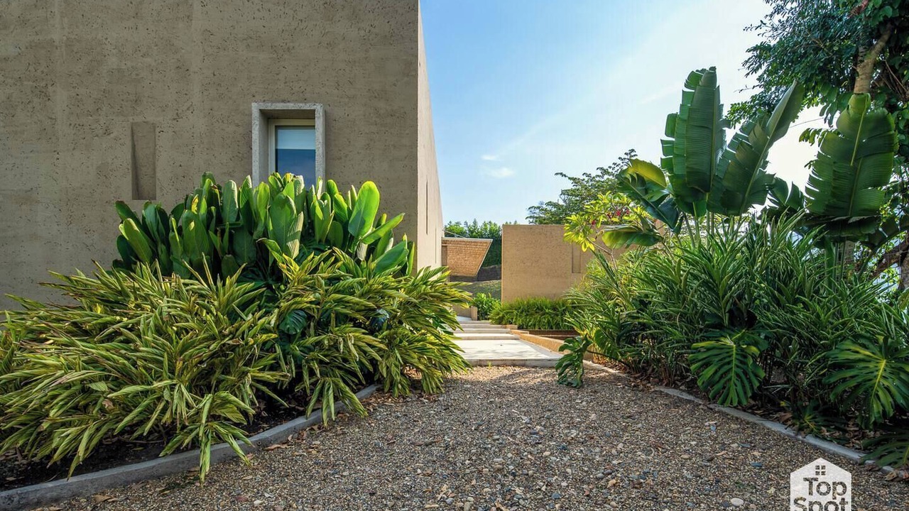 Photo of Outdoor in Nimaima
