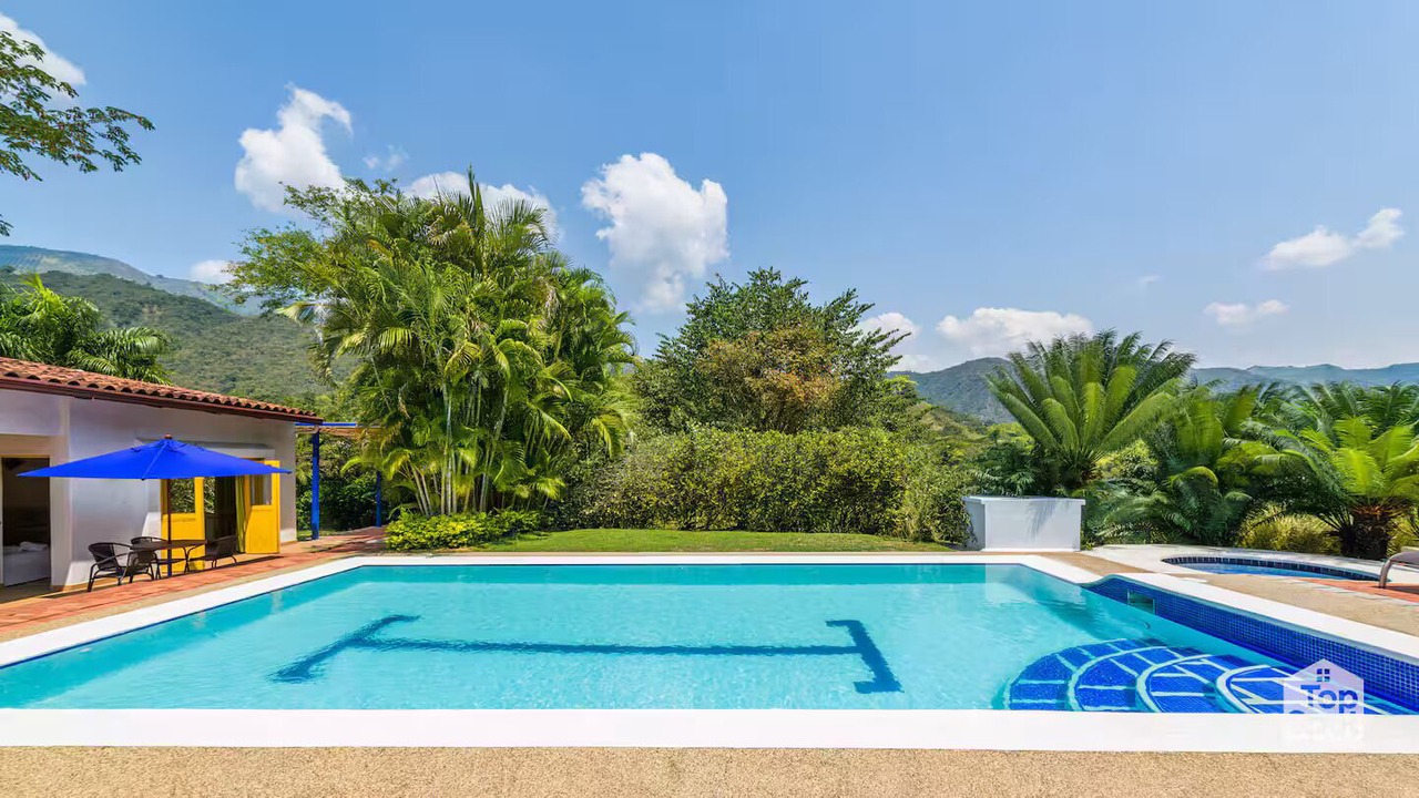 Photo of Outdoor in Apulo