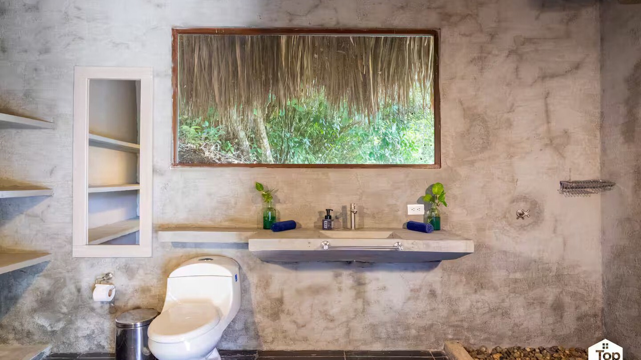 Photo of Bathroom in Prado