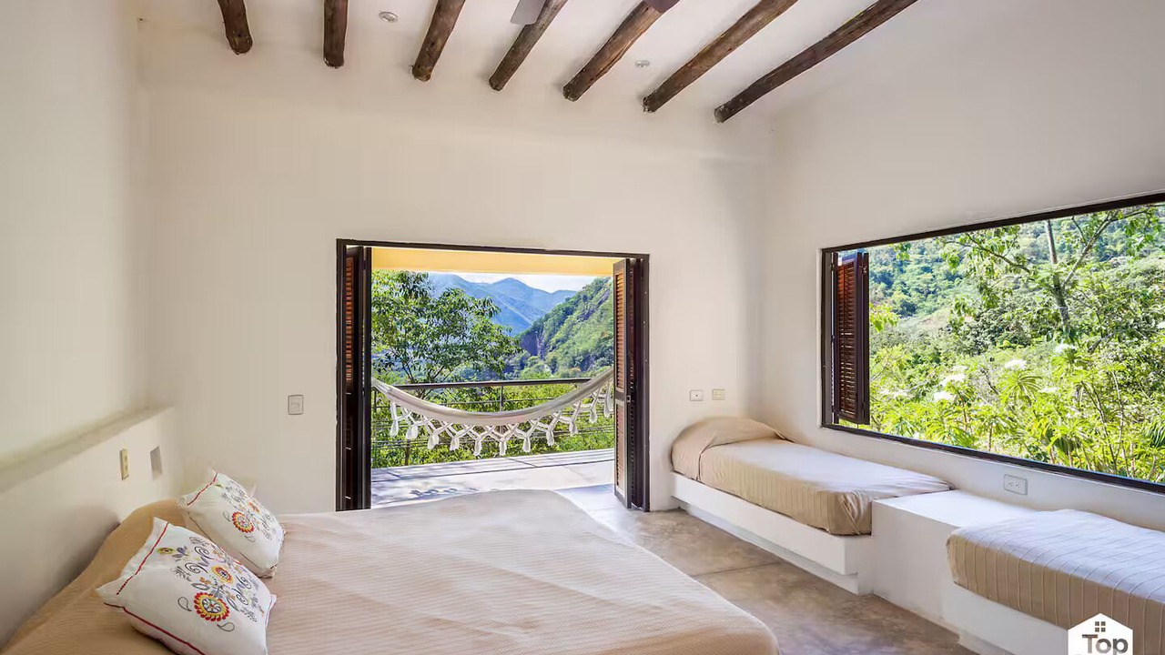 Photo of Bedroom in Apulo