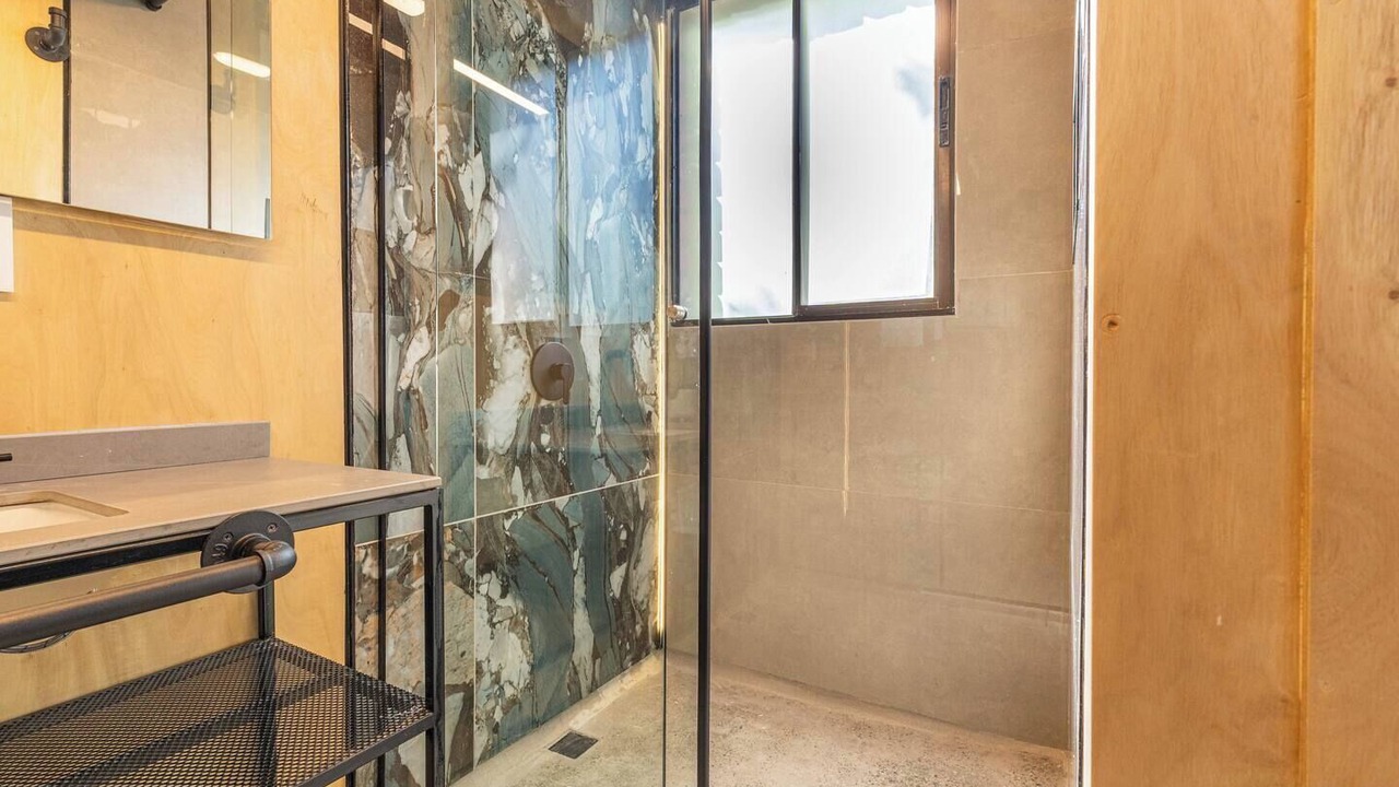 Photo of Bathroom in La Florida