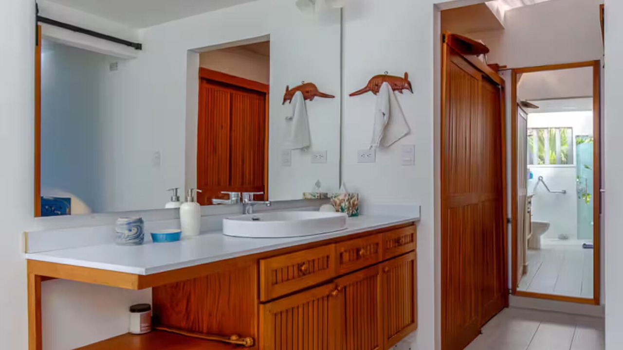 Photo of Bathroom in Papare