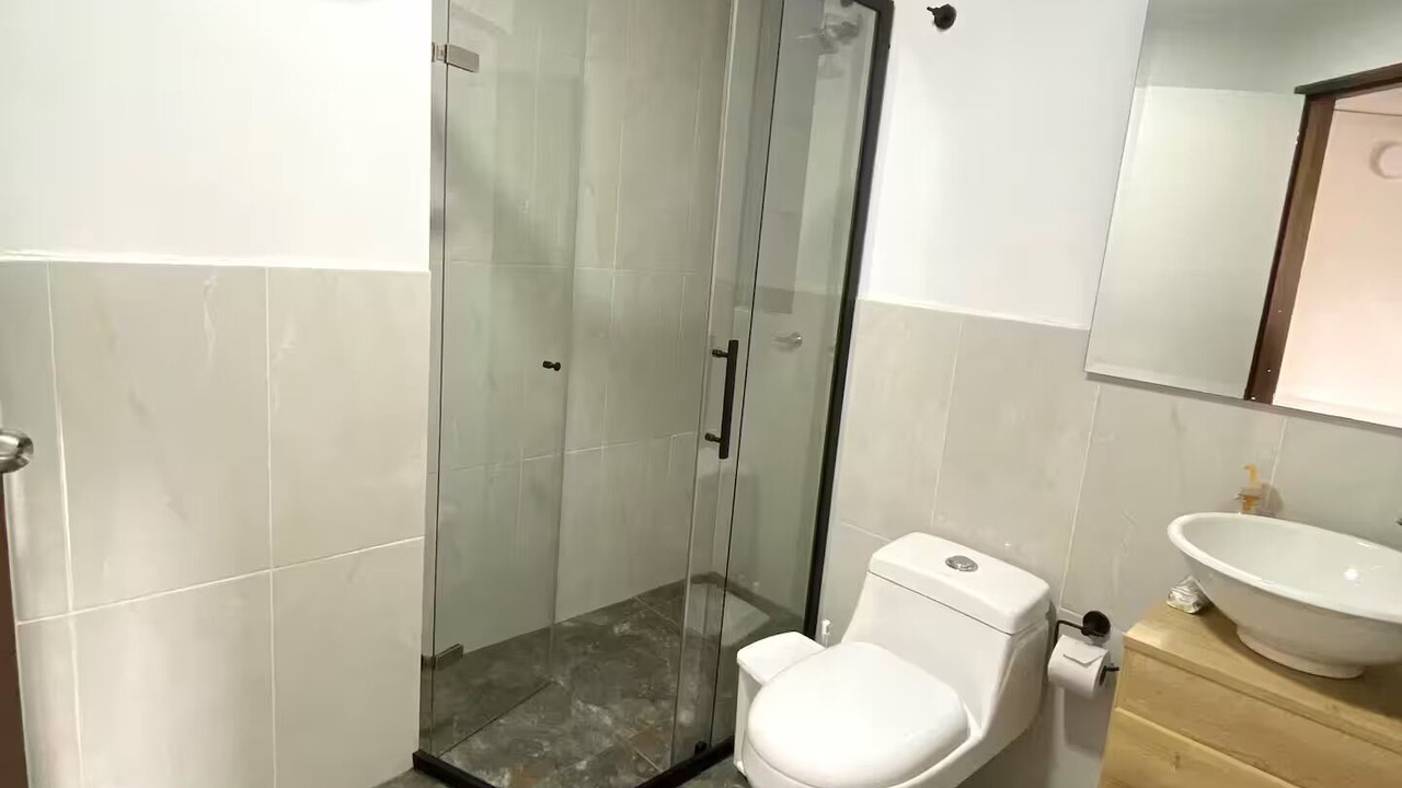 Photo of Bathroom in Lalinde