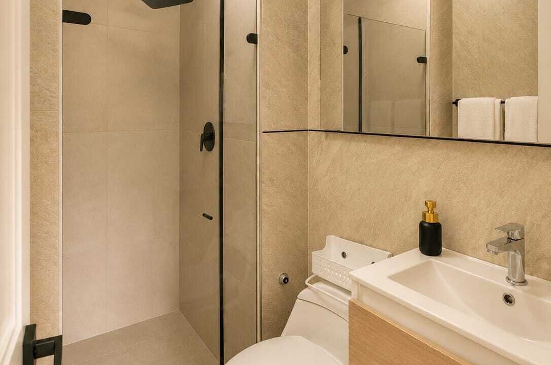 Photo of Bathroom in Cali