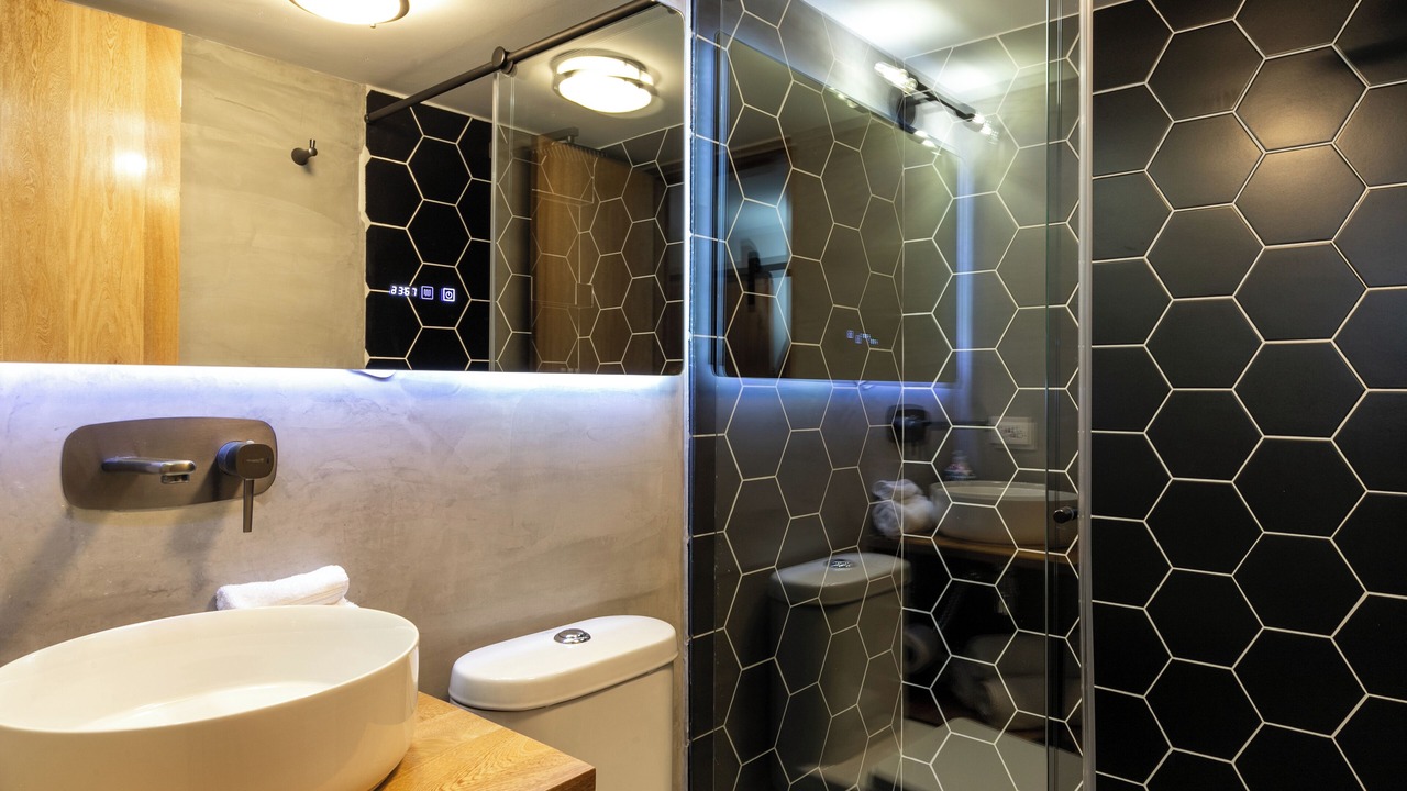 Photo of Bathroom in La Florida
