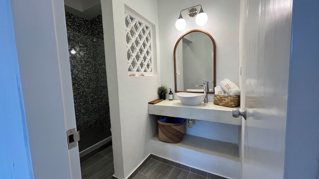 Photo of Bathroom in Manga
