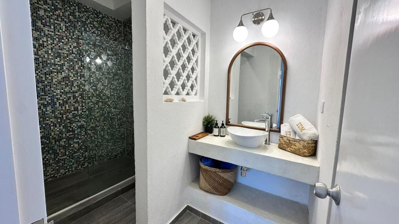 Photo of Bathroom in Manga