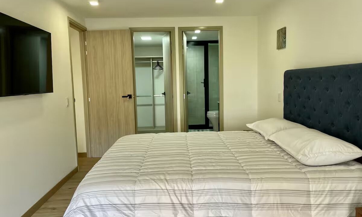Photo of Bedroom in La Florida