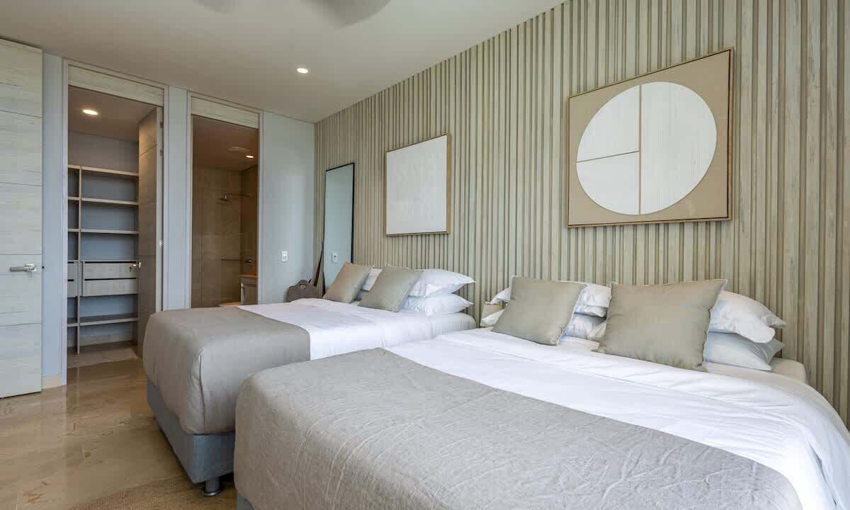Photo of Bedroom in Porto Nao