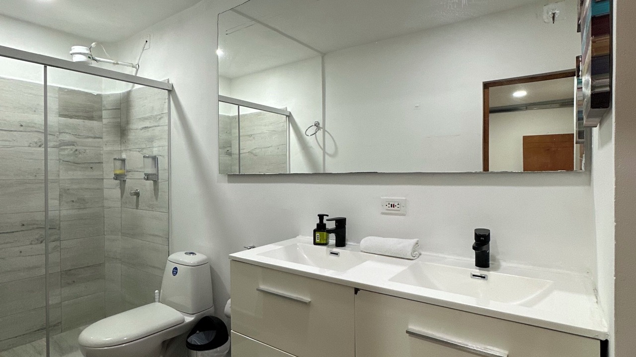 Photo of Bathroom in La Florida
