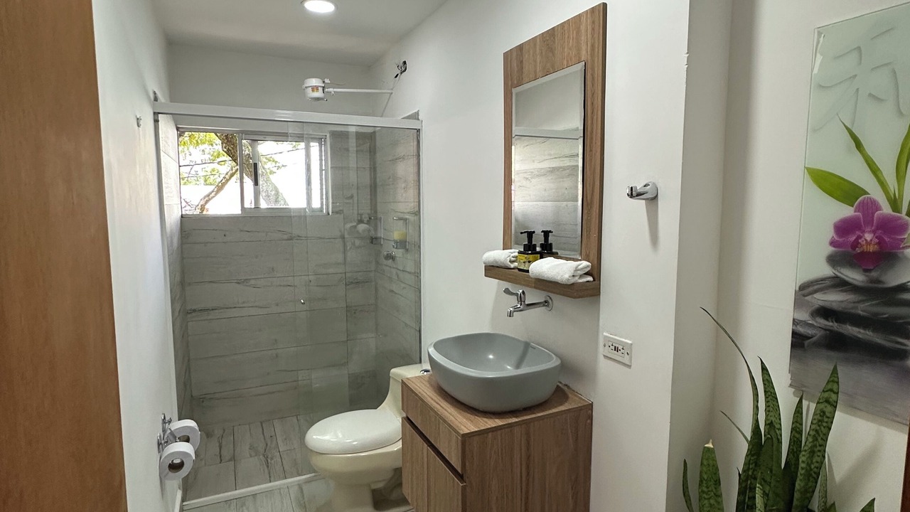 Photo of Bathroom in La Florida