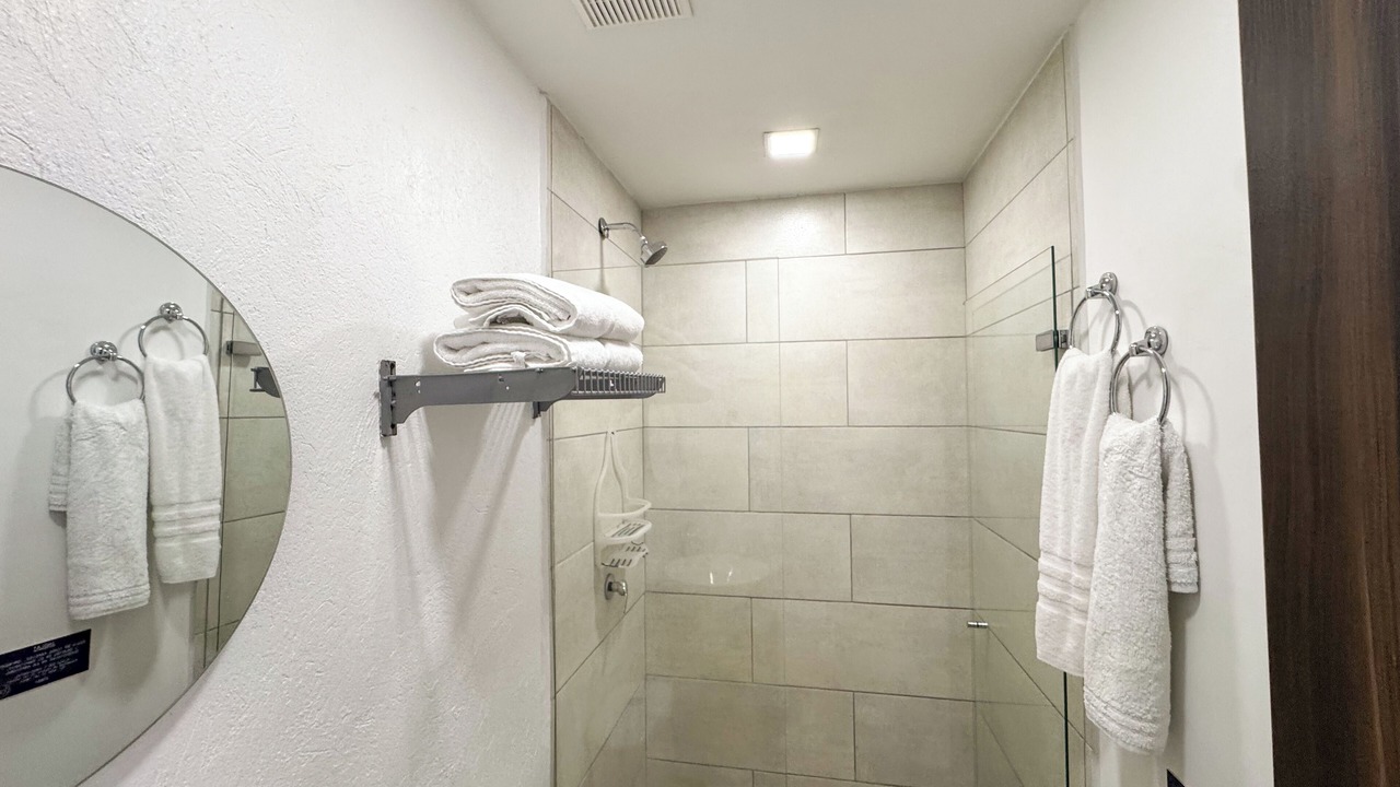 Photo of Bathroom in La Florida