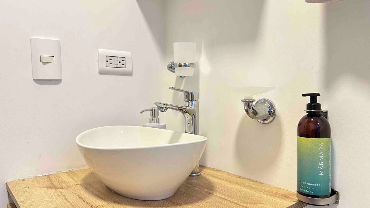 Photo of Bathroom in Cali