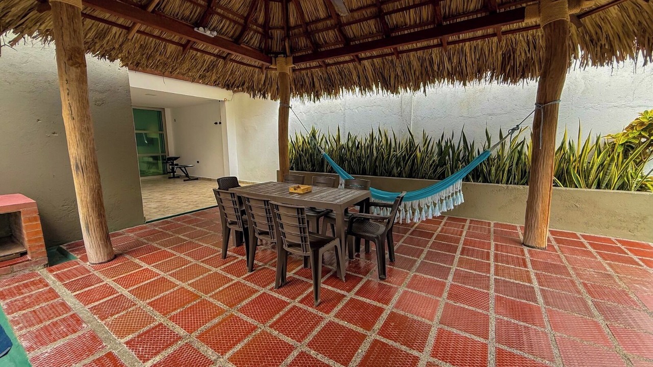 Photo of Outdoor in Tolu