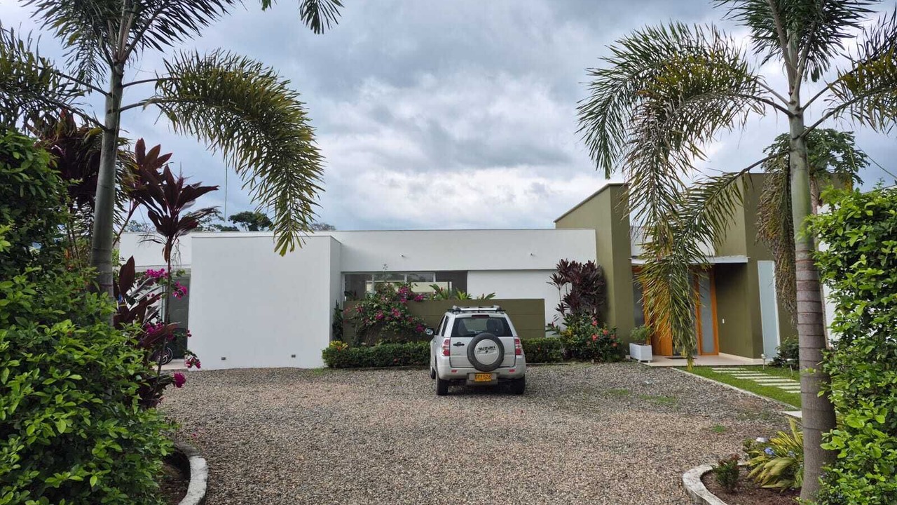 Photo of Outdoor in Restrepo